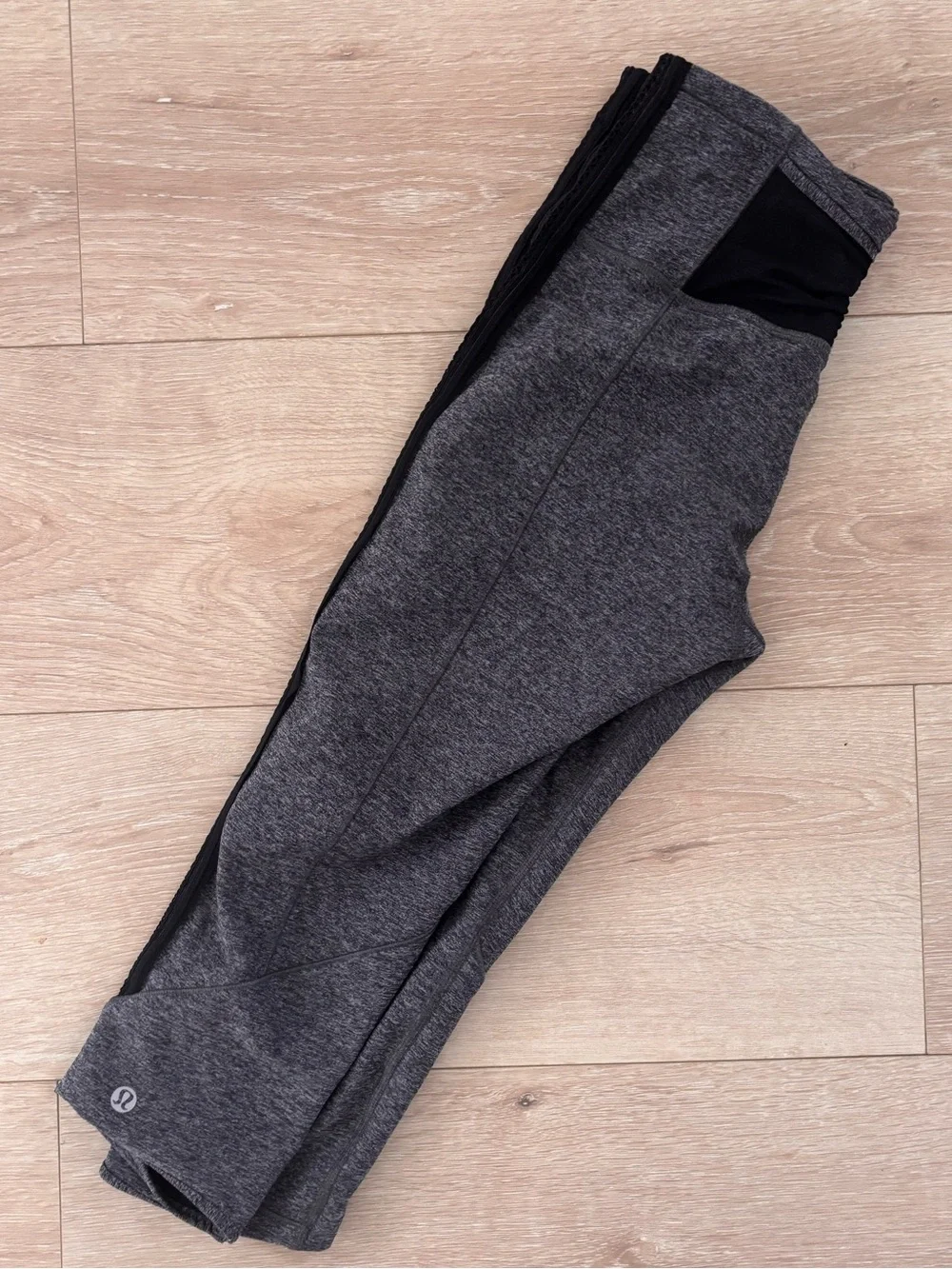 Lululemon Heather Gray Cropped Athletic Leggings with Black Side Panels